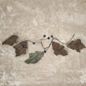Vintage Folk Art Leaves & Branch
